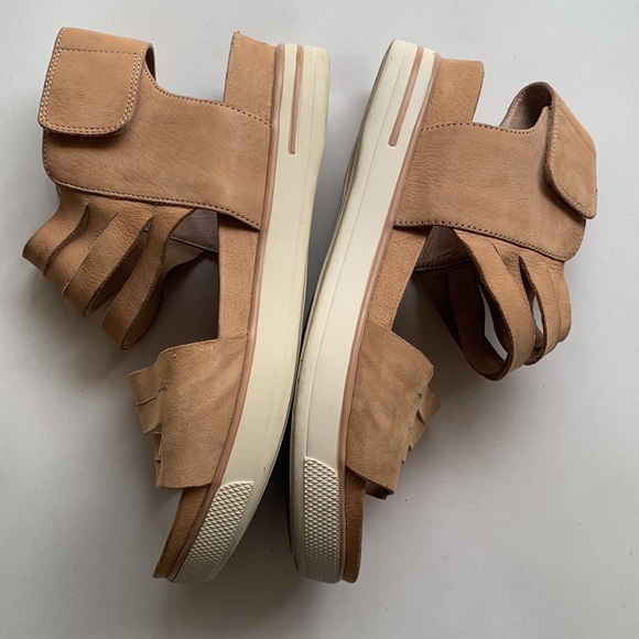 Eileen Fisher Leather Platform Open Toe Strappy Sandal Tan Size 6 - Picture 5 of 9